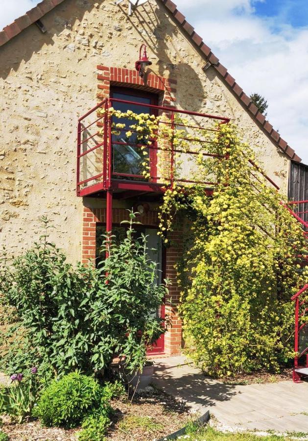 Le Clos Bener Yvre-l'Eveque Luaran gambar